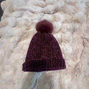 ✨5 for $25 Urban Outfitters Plush Pom Beanie in Deep Plum